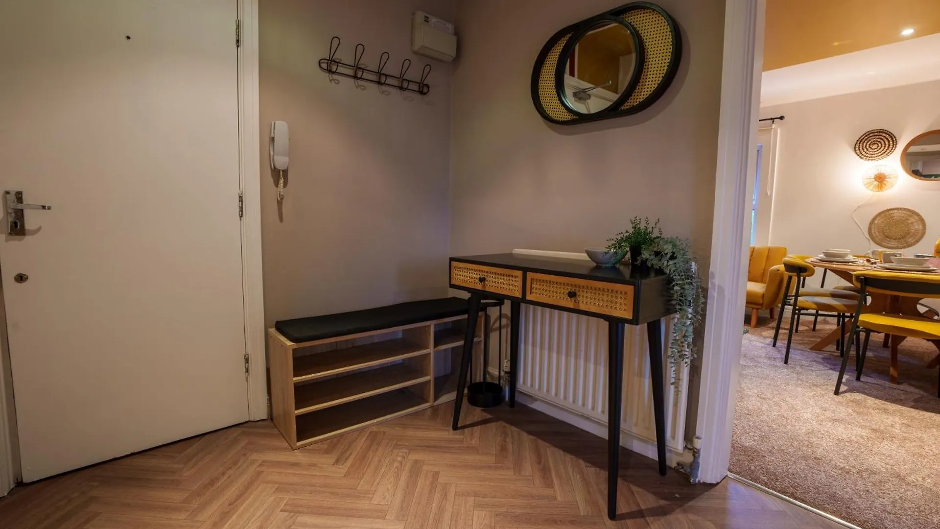 Stay With Airhgt @ Luxe Apartment In Central Harrogate