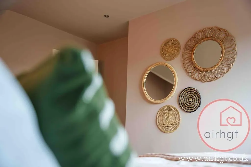 Stay With Airhgt @ Luxe Apartment In Central Harrogate